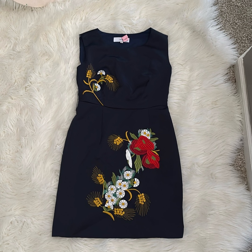 Blue with flora